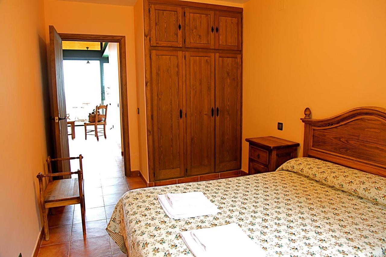 Las Casas De Agapito Poyales Del Hoyo Exteriör bild
